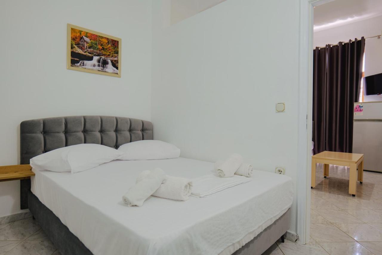 Hotel Casamia Саранда Экстерьер фото